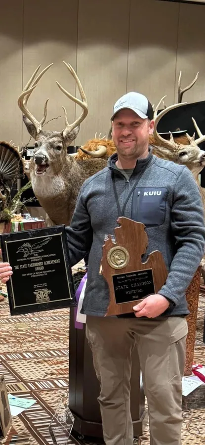 Whitetail by Lee Ledford, State Taxidermist Achievement Award winner for Michigan