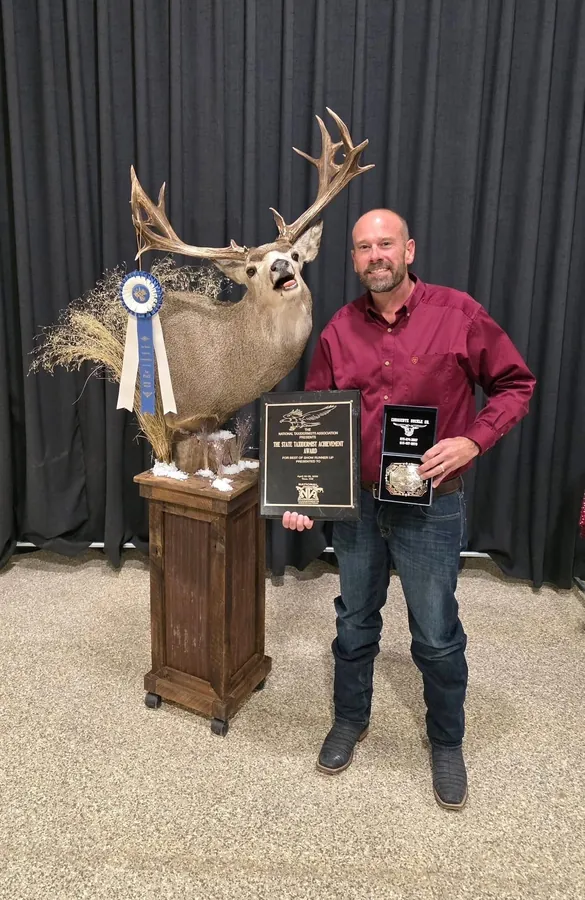 Mule Deer by Kent Allard, State Taxidermist Achievement Award winner for New Mexico
