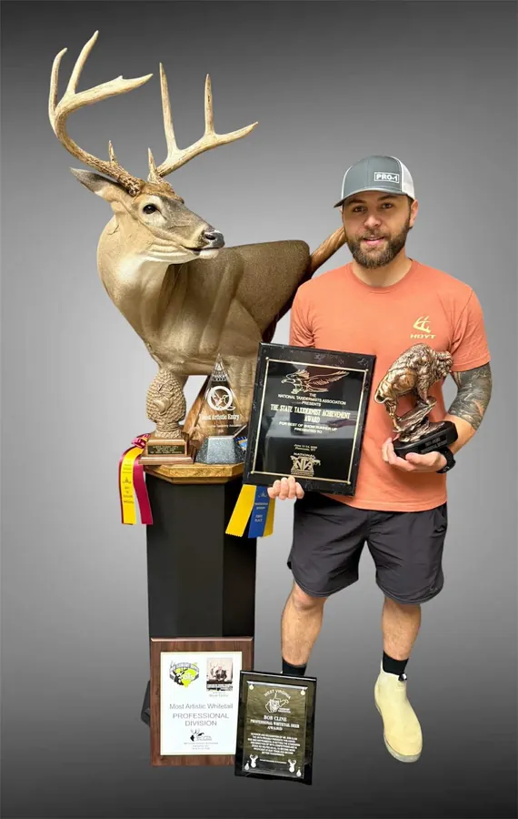 Whitetail by Justin St Onge, State Taxidermist Achievement Award winner for West Virginia